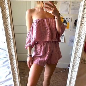💫Off the shoulder mineral wash romper💫